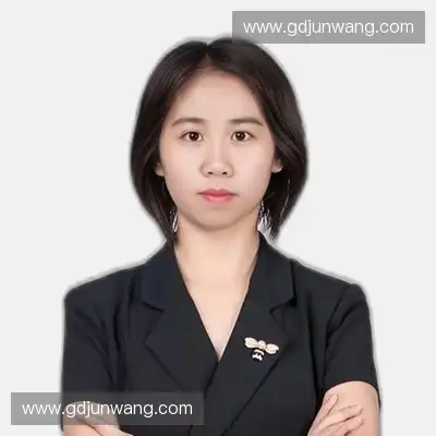 潘东